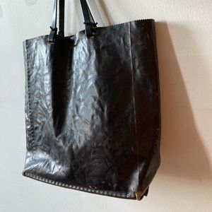 Black distressed leather tote Henry Cuir Barney’s